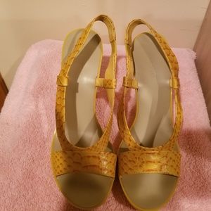 Women shoes